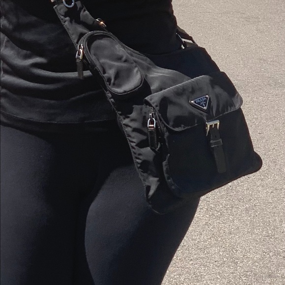 Prada purse - Picture 7 of 8